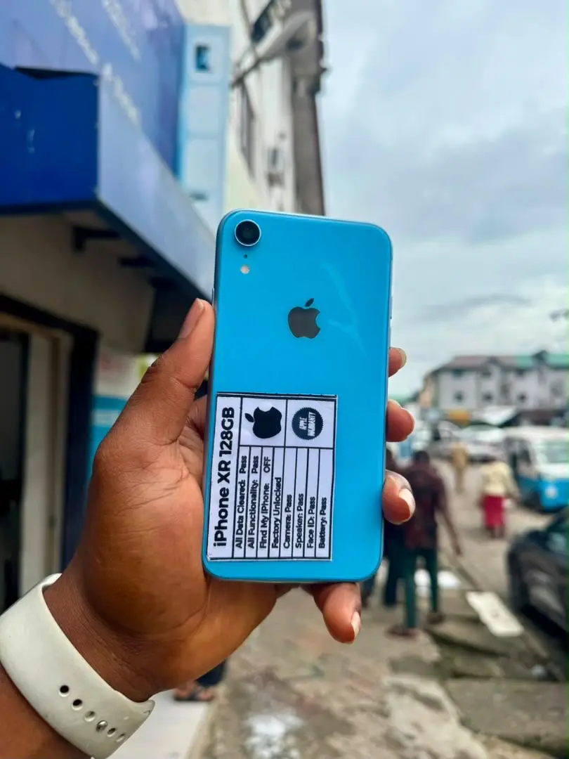 iPhone XR